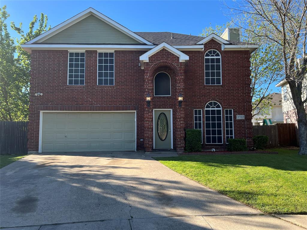 Creekhollow Dr, Arlington, TX 76018