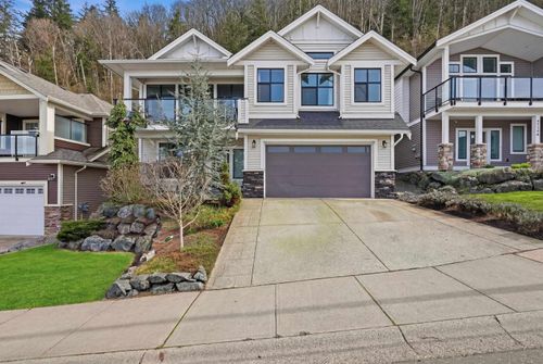47254 Sylvan Dr, Chilliwack, BC, V2R0R8 | Card Image