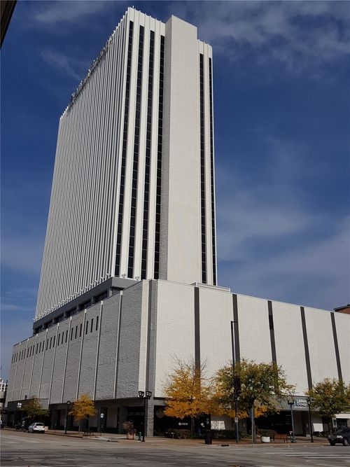 floor-1-106-200 1st Street Se, Cedar Rapids, IA, 52401 | Card Image