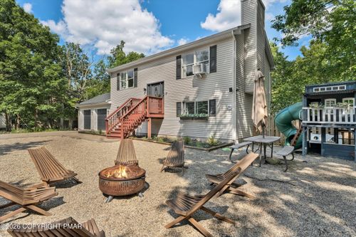 2083 Scarborough Way, Bushkill, PA, 18324-8888 | Card Image