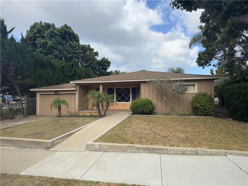 419 Kansas St, El Segundo, CA, 90245-4438 | Card Image