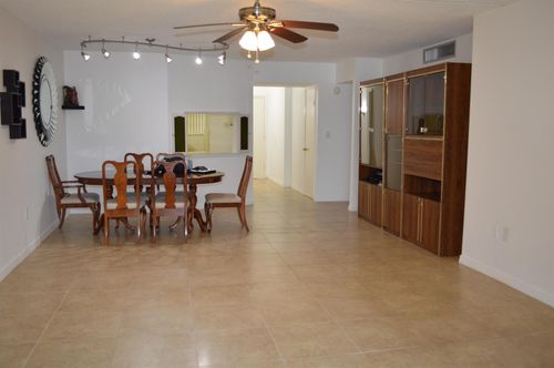 4091-1690 Ne 191st St, North Miami Beach, FL, 33179-4103 | Card Image
