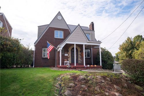 312 Murray Ave, Arnold, PA, 15068-2106 | Card Image