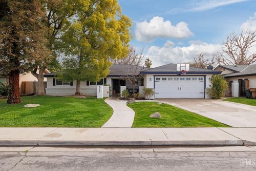 512 Partridge Avenue, Bakersfield, CA, 93309 | Card Image