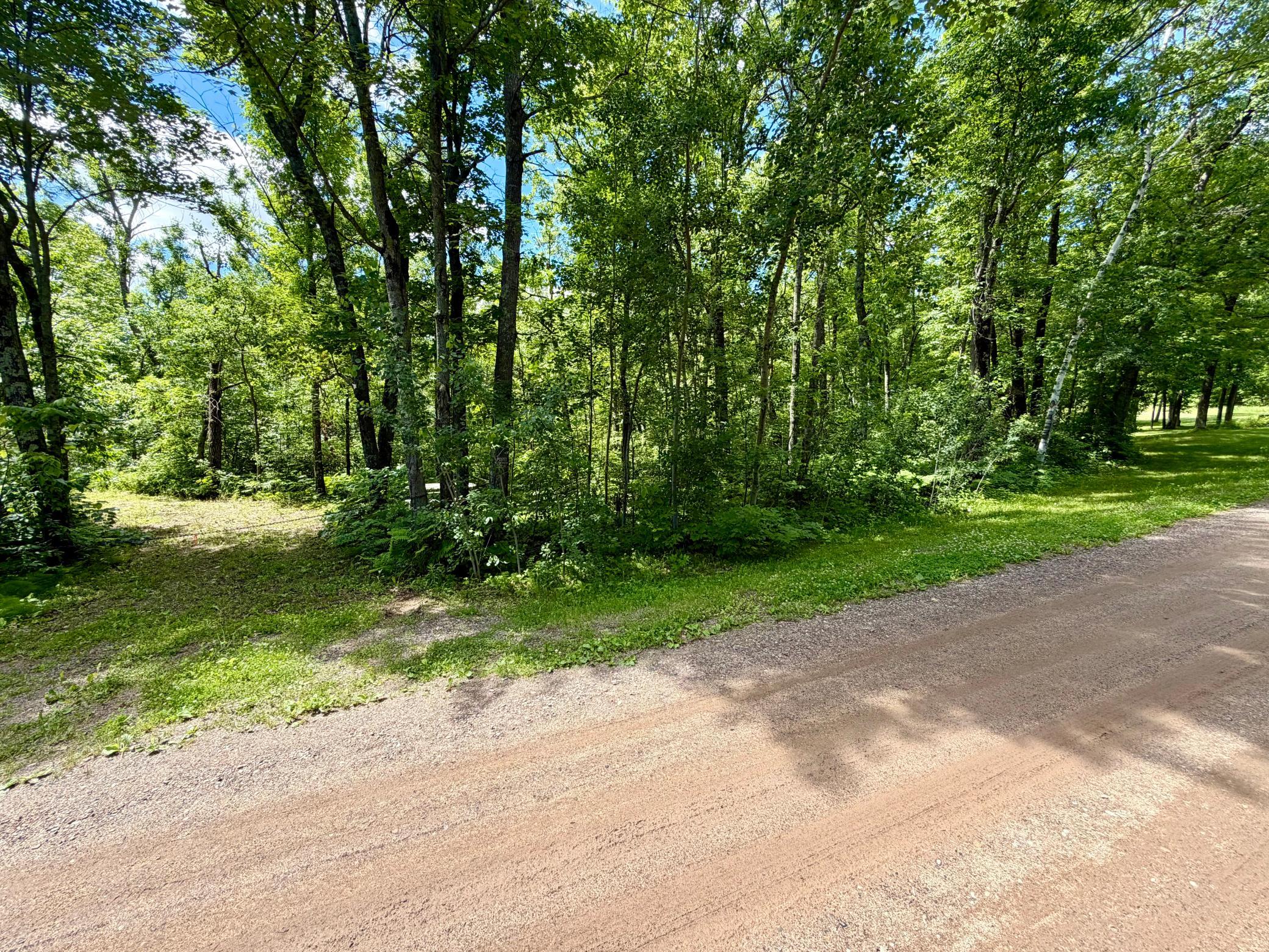 Land in Garrison 2