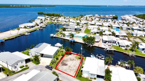 280 Nassau Dr, Palmetto, FL, 34221-3452 | Card Image