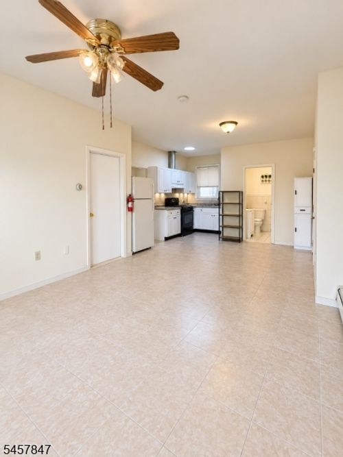 4-275 Delawanna Ave, Clifton, NJ, 07014-1340 | Card Image