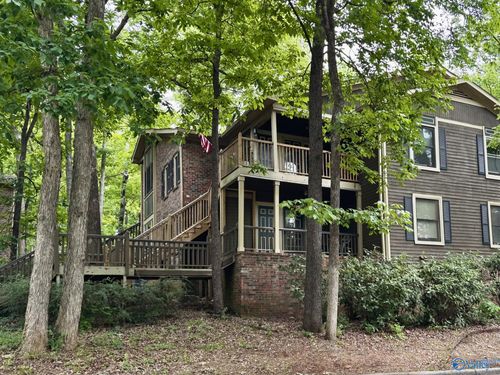2002 Greenwood Pl Sw, Huntsville, AL, 35802-4448 | Card Image