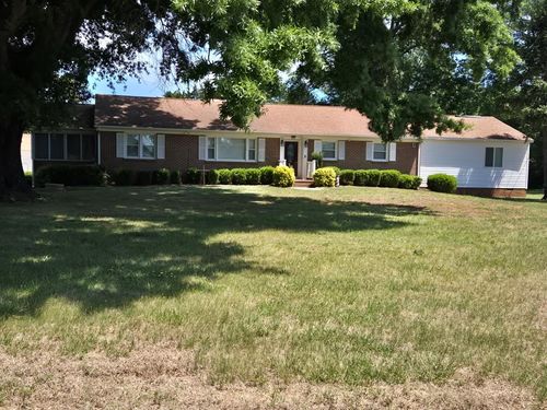 6 Mahan Rd, Farmville, VA, 23901-3921 | Card Image