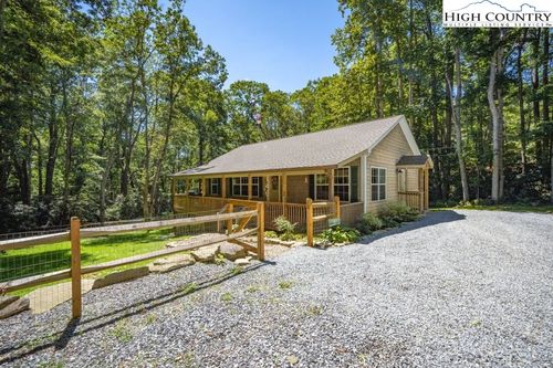 61 Snowbird Ln, Linville, NC, 28646 | Card Image