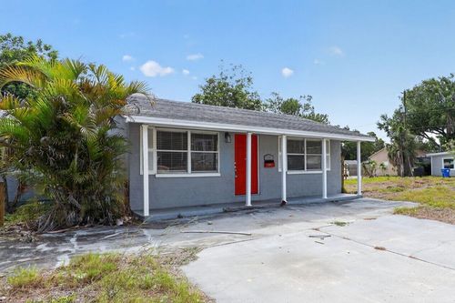300 52nd St S, ST PETERSBURG, FL, 33707-1824 | Card Image