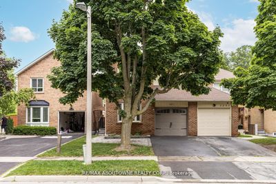 1204 Potters Wheel Cres, House attached with 3 bedrooms, 4 bathrooms and 3 parking in Oakville ON | Image 2