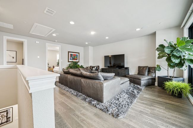 14932 Oak St, Townhouse with 3 bedrooms, 4 bathrooms and null parking in Addison TX | Image 31