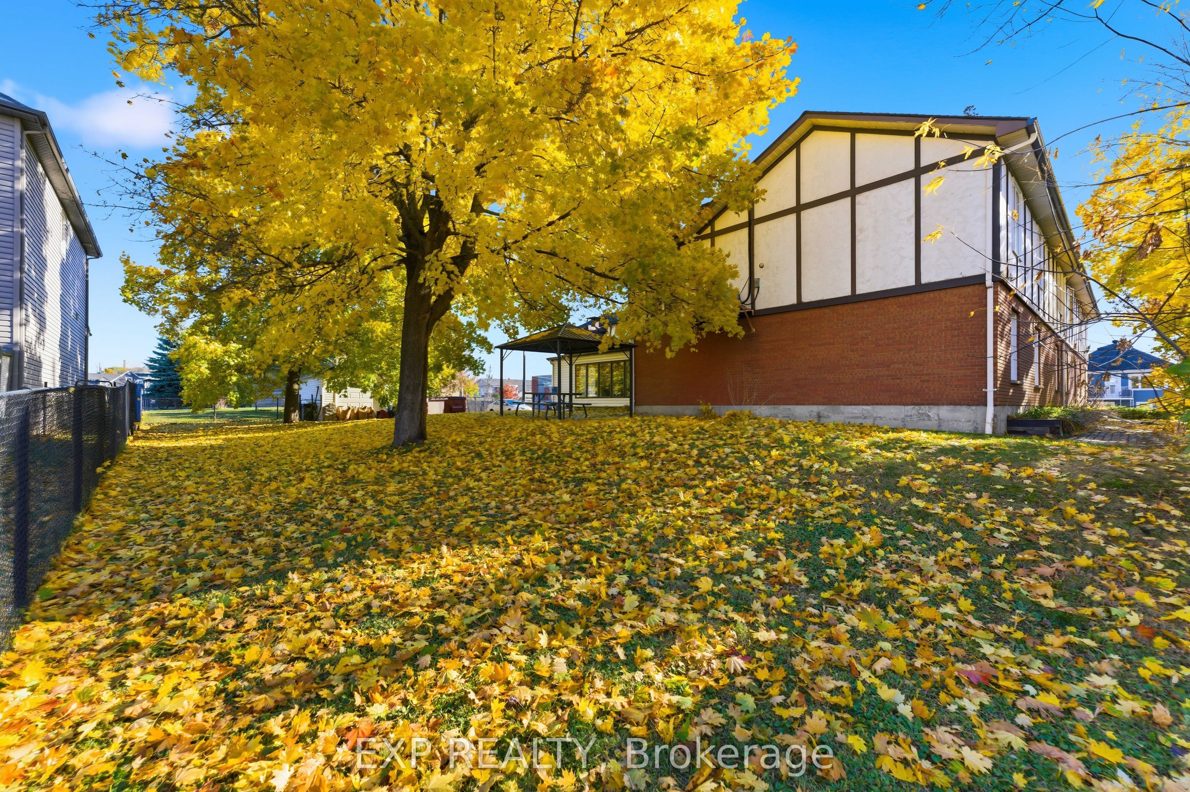 Commercial Sale in Clarence-Rockland 4