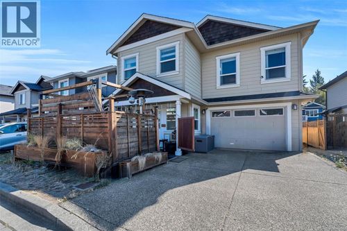 3355 Merlin Rd, Victoria, BC, V9C0G9 | Card Image