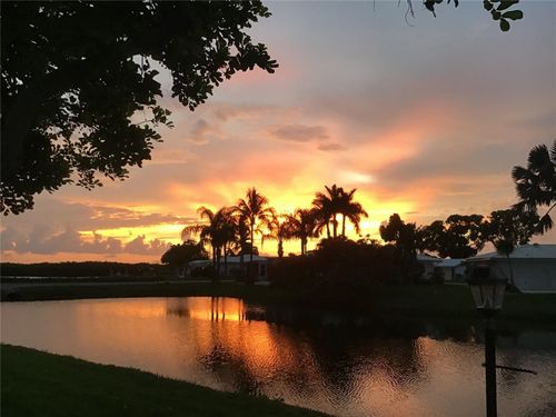 1002 Pussywillow Ln, Bradenton, FL, 34208-8050 | Card Image