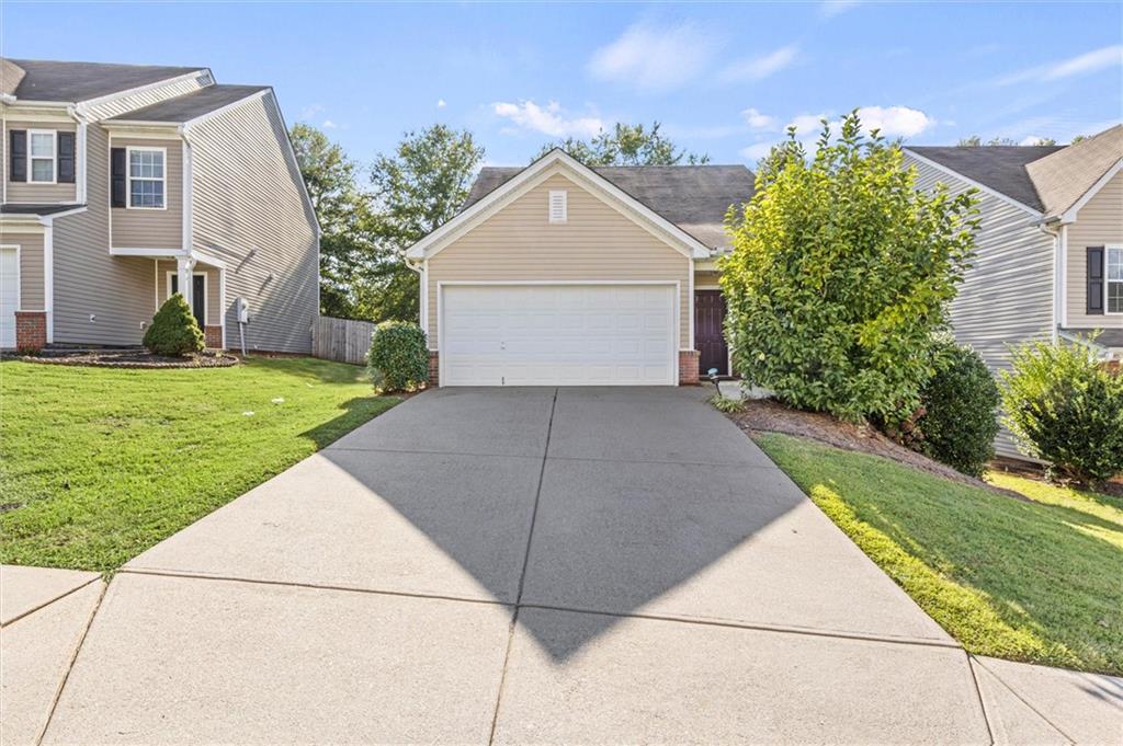 Double Creek Dr, Lawrenceville, GA 30045