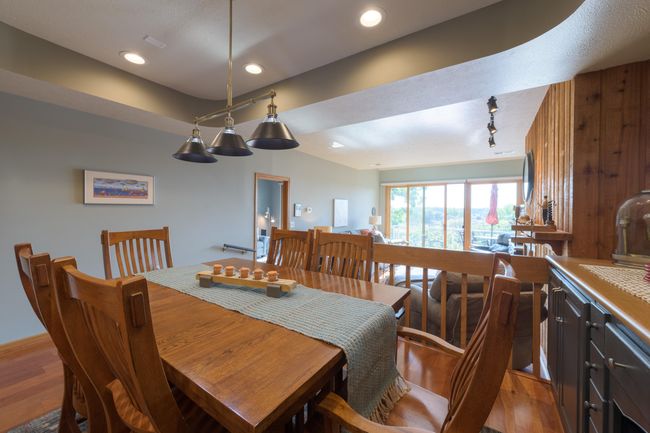 201 Wayne St, Condo with 3 bedrooms, 2 bathrooms and null parking in Saint Joseph MI | Image 9