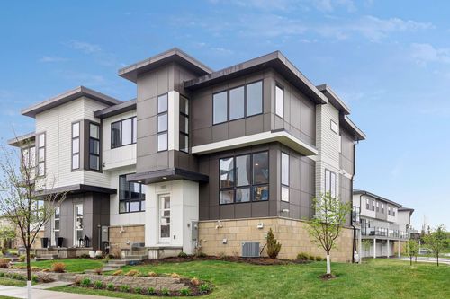 5017 161st Street W, Lakeville, MN, 55044 | Card Image