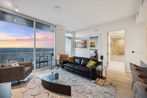 apt-4708-301 West Ave, Austin, TX, 78701-4761 | Card Image