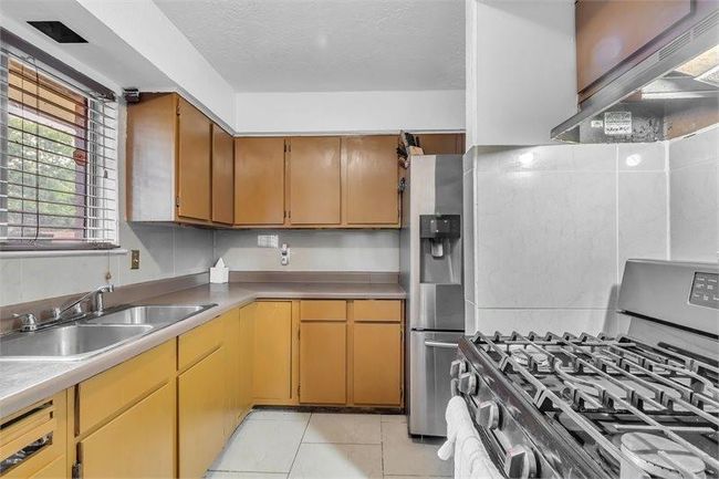 11055 Vailview Dr, House other with 3 bedrooms, 2 bathrooms and null parking in Houston TX | Image 10