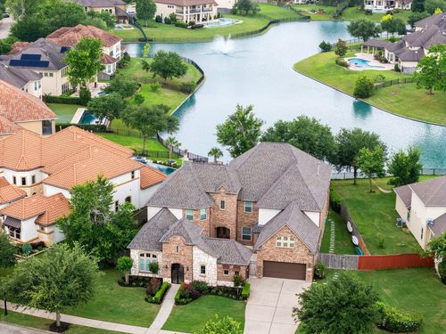 5618 Camden Springs Ln, Sugar Land, TX, 77479-1699 | Card Image