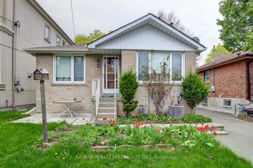54 Marmion Avenue, Toronto, ON, M5M1Y1 | Card Image