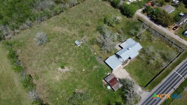 5596 Fm 616, House other with 4 bedrooms, 3 bathrooms and null parking in Vanderbilt TX | Image 39