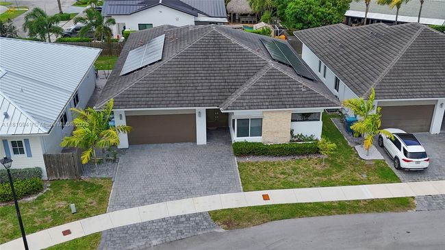 15037 Sw 174 Th St, House other with 4 bedrooms, 4 bathrooms and null parking in Miami FL | Image 41