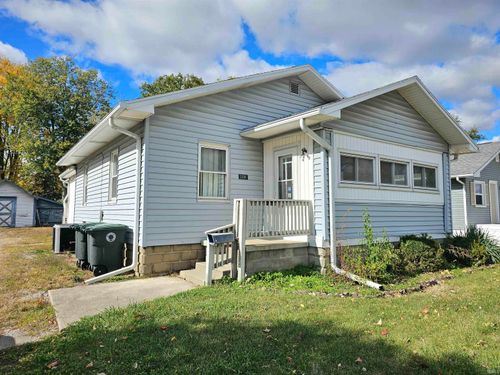 2205 N Walnut St, Muncie, IN, 47303-1942 | Card Image