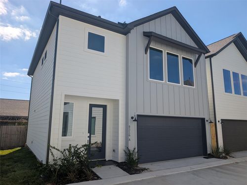 8014 Huntington Springs Ln, Houston, TX, 77093 | Card Image