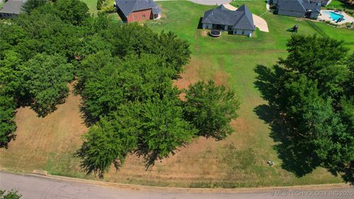 2 Tabernacle Dr, Calera, OK, 74730-4308 | Card Image