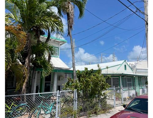 726-720-726 Emma St, Key West, FL, 33040-7381 | Card Image