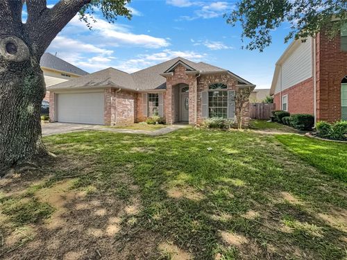 5007 Sienna Heights Ln, Pasadena, TX, 77505-3823 | Card Image
