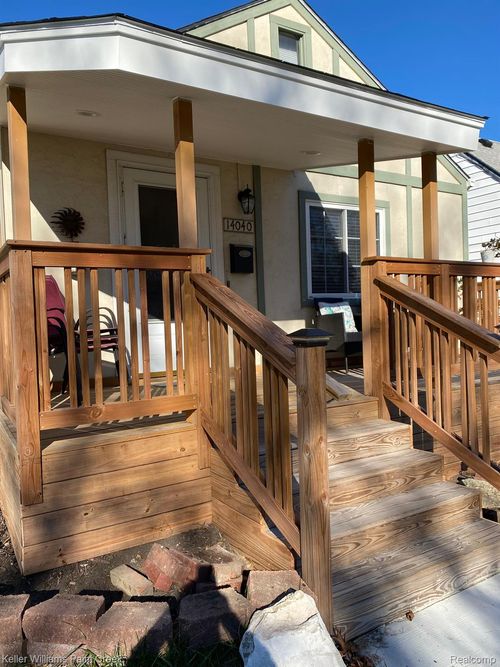 14040 Labelle St, Oak Park, MI, 48237-1146 | Card Image