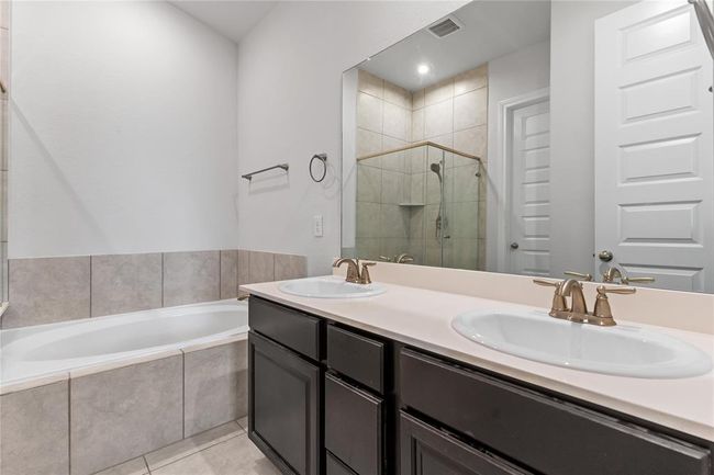 19815 Caprock Falls Ct, House other with 3 bedrooms, 2 bathrooms and 2 parking in Cypress TX | Image 11