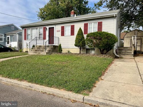 110 Alfred Ave, Hamilton, NJ, 08610-3704 | Card Image