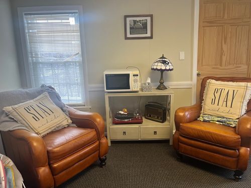 42-400 Boston Post Rd, Sudbury, MA, 01776-3009 | Card Image