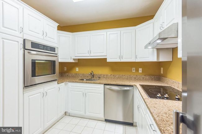 2015 Windrow Dr, Condo with 1 bedrooms, 1 bathrooms and null parking in PRINCETON NJ | Image 7
