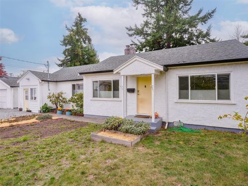 4012 Raymond St N, Saanich, BC, V8Z4K8 | Card Image