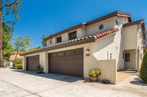 9148 Tujunga Canyon Blvd, Tujunga, CA, 91042-3461 | Card Image