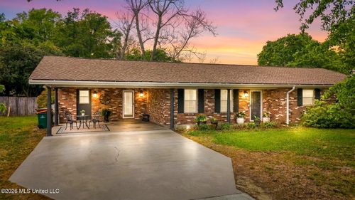 215 Lynwood Cir, Long Beach, MS, 39560-4417 | Card Image