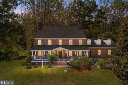 7308 Blue Dan Ln, CLIFTON, VA, 20124-1941 | Card Image