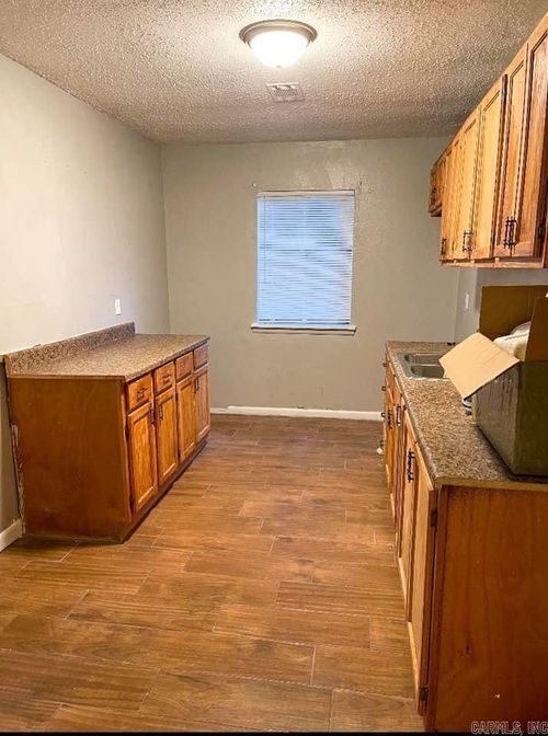 3501 W 15th Ave, Pine Bluff, AR, 71603-3011 | Card Image