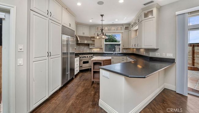 620 13 Th St, House other with 5 bedrooms, 3 bathrooms and 4 parking in Manhattan Beach CA | Image 5