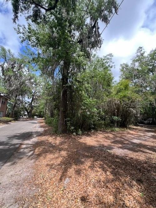 120 9th St, Gainesville, FL, 32601-5133 | Card Image