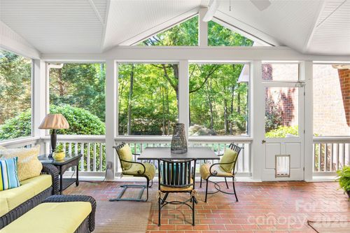 4026 Sharon View Rd, Charlotte, NC, 28226-4914 | Card Image