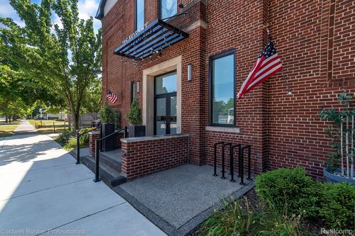 785 Forest C#8 Street, Wyandotte, MI, 48192 | Card Image