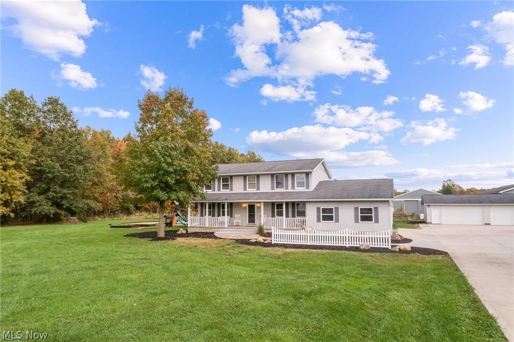 Peck Rd, Ravenna, OH 44266