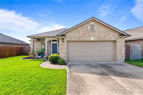321 Pacific Dr, Portland, TX, 78374-4228 | Card Image